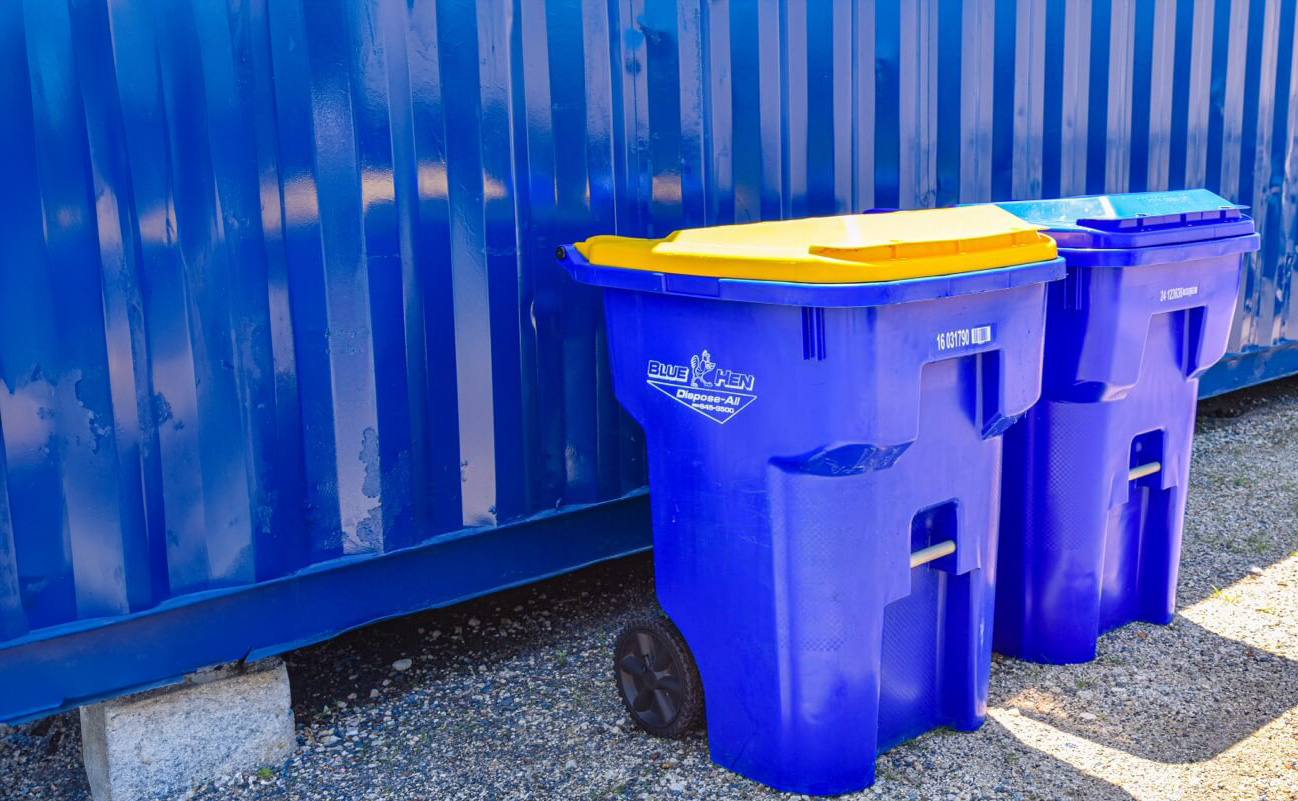 trash containers trash containers